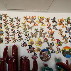 Sun,Frog,Butterfly,Lizard,Geckos,Turtle,Fountain, Parrot, Fish and More. Beautiful Wall Decoration.