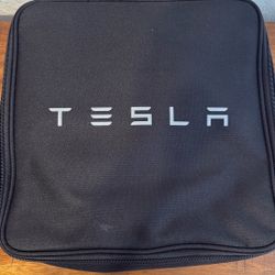Tesla Mobile Connector