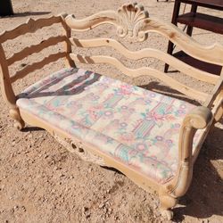 Toddler's Daybed Project