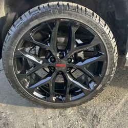 24” GMC STYLE WITH 33s $2199