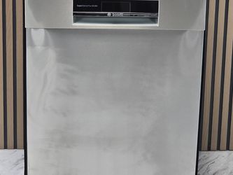 Bosch 24" Semi Integrated Built-In Dishwasher with 7 Wash Cycles, Flexible Third Rack, 38 dBA (SHE89PW75N-D-3995)