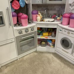 Toy Kitchen 