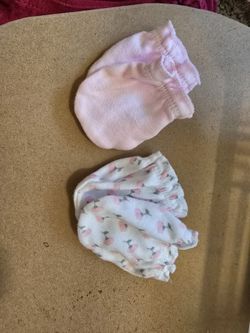 Newborn Mittens