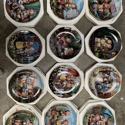 MJ Hummal Vintage plate Set “little companions”. 