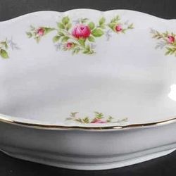 Johann Haviland 10" Oval Vegetable Bowl Moss Rose