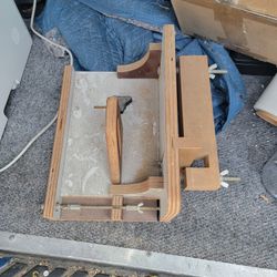 Some Sort Of Clamping Tool