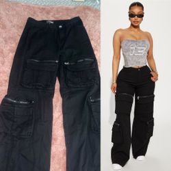 NEW Fashion Nova Black Cargo Jeans (size:XL) 