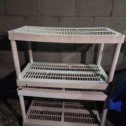 Garage/outdoor Shelves/racks