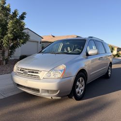 2010  Kia Sedona 