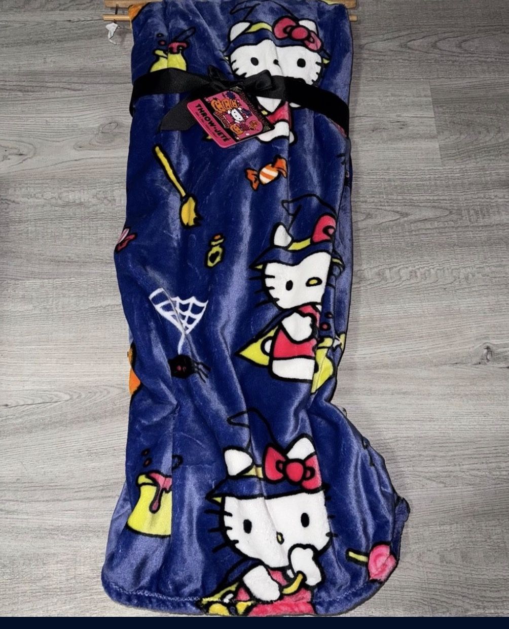 Hello Kitty Blanket