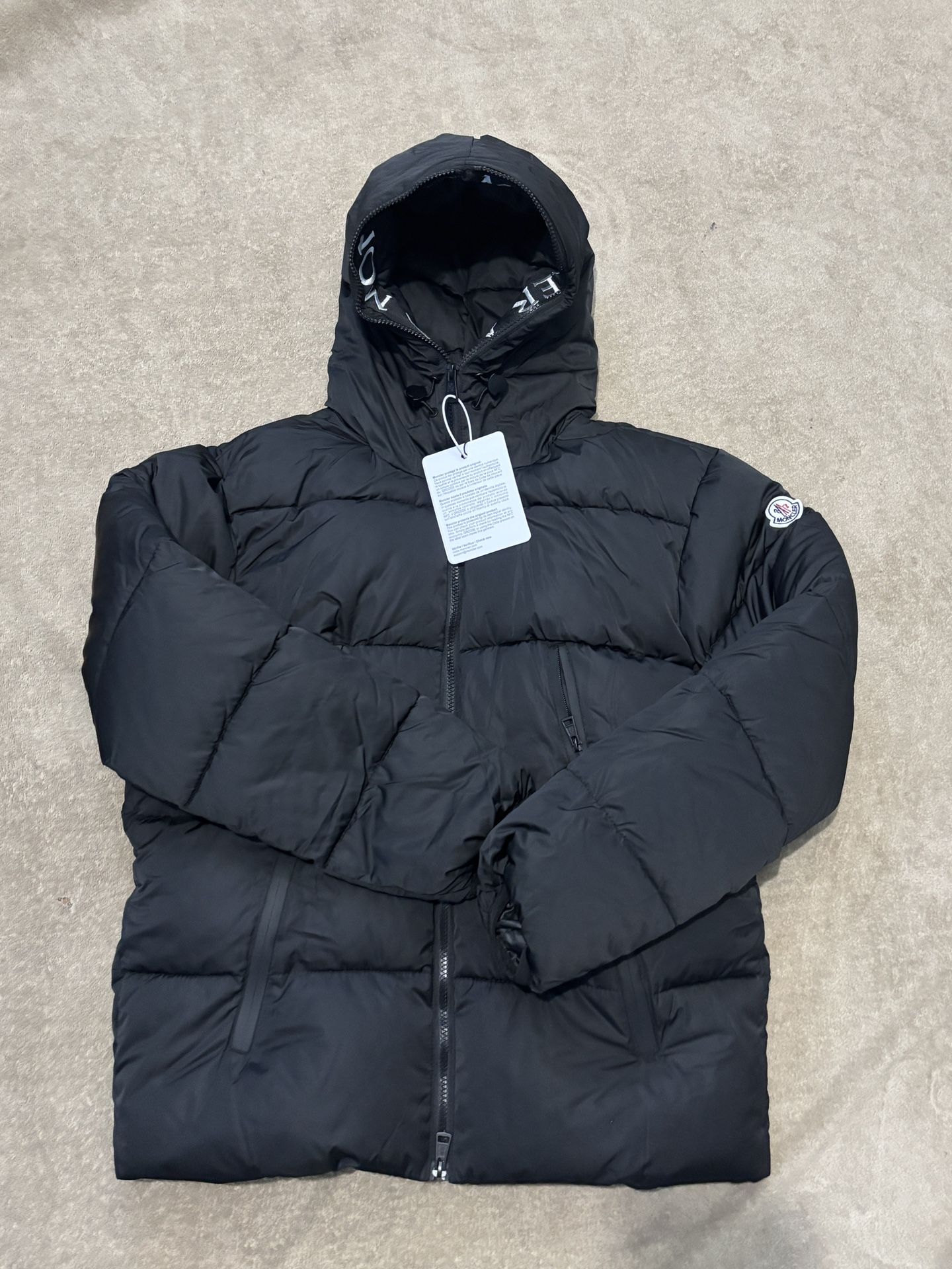 MONCLER Black Puffer - Size L