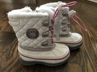 Toddler snow boots size:6