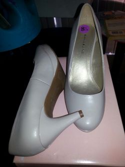 Make offer- Brand New Bandolino Size 8 1/2
