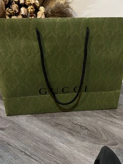 Medium Size Gucci Shopping Bag And Box 
