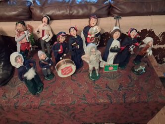 Byers' Choice Salvation Army Caroler Figurines Set