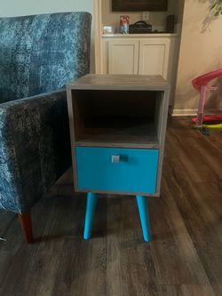 End table