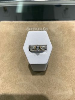 14KT Gold Diamond Ring