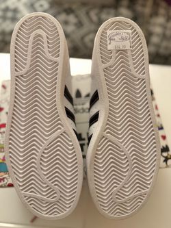 Adidas x hello kitty Superstar Sneakers White Black