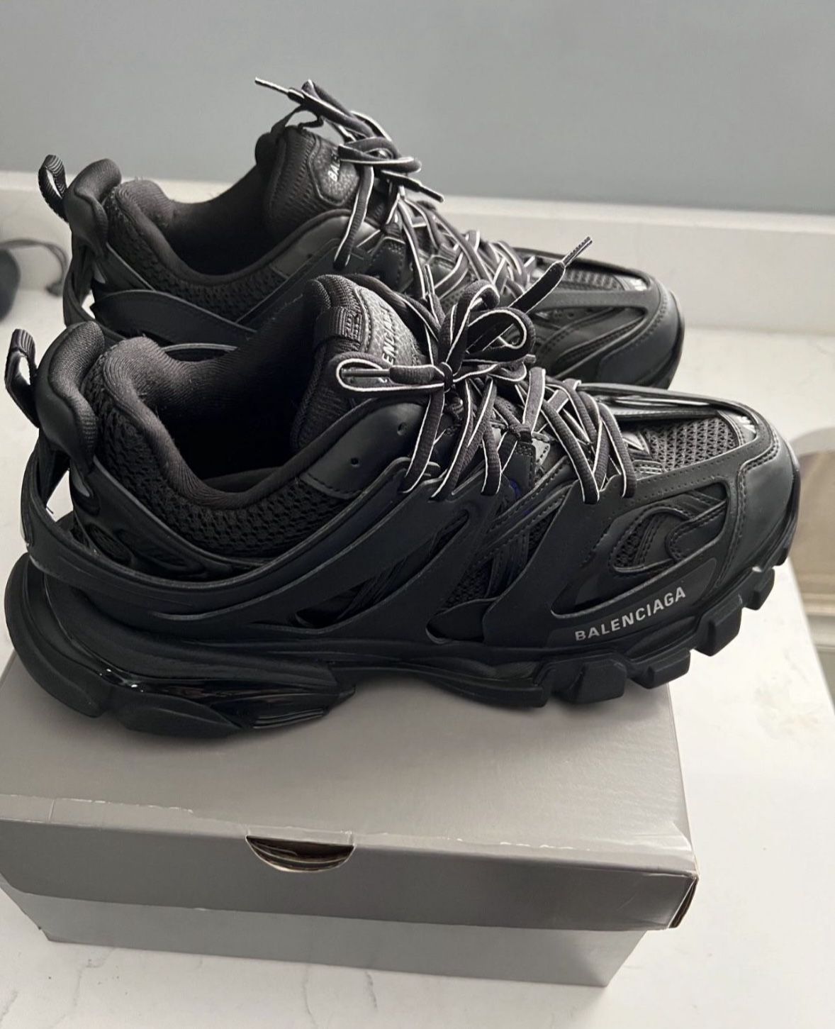 Balenciaga Track W/receipt