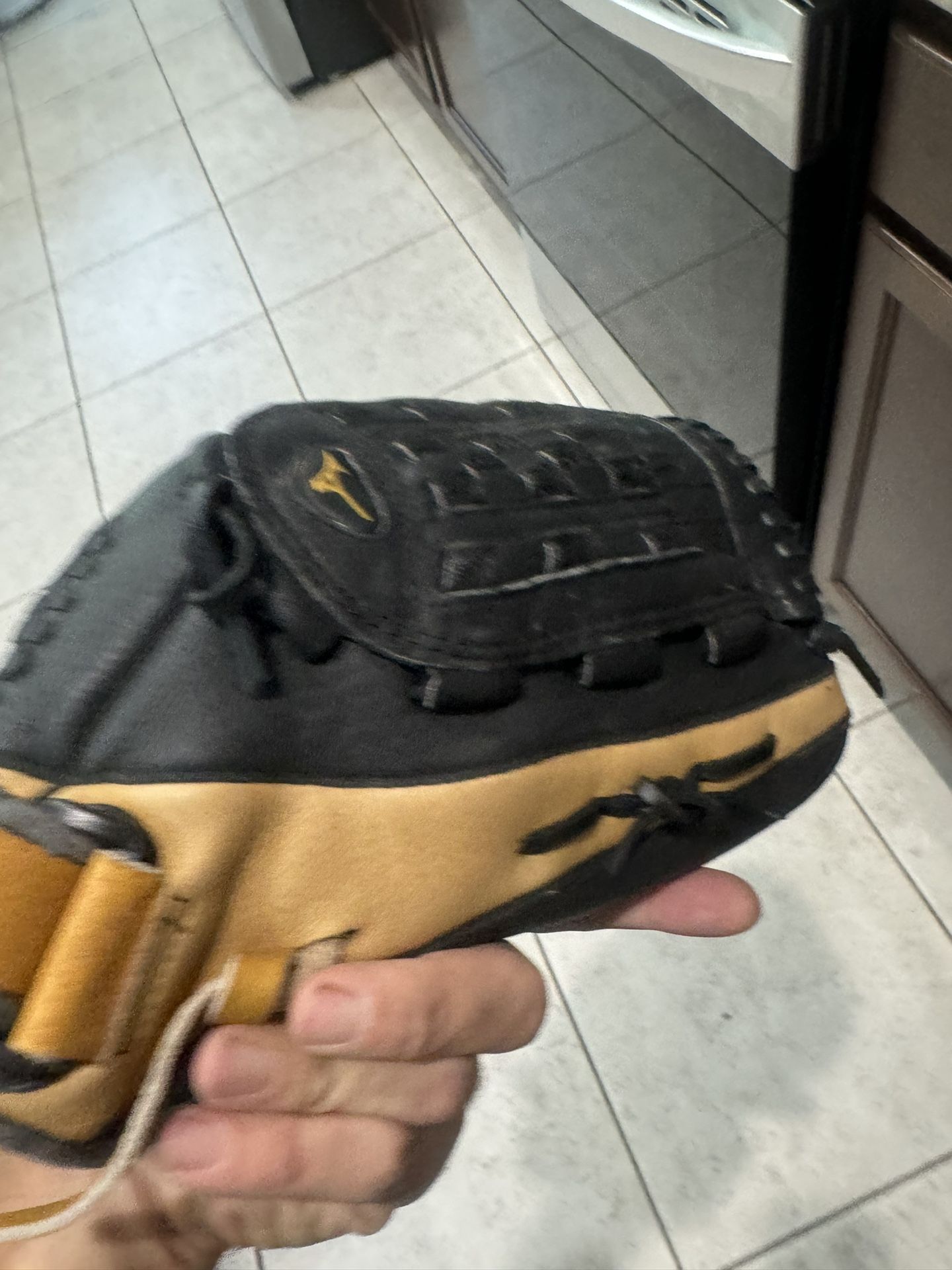 Mizuno Baseball Glove Size 13 LH