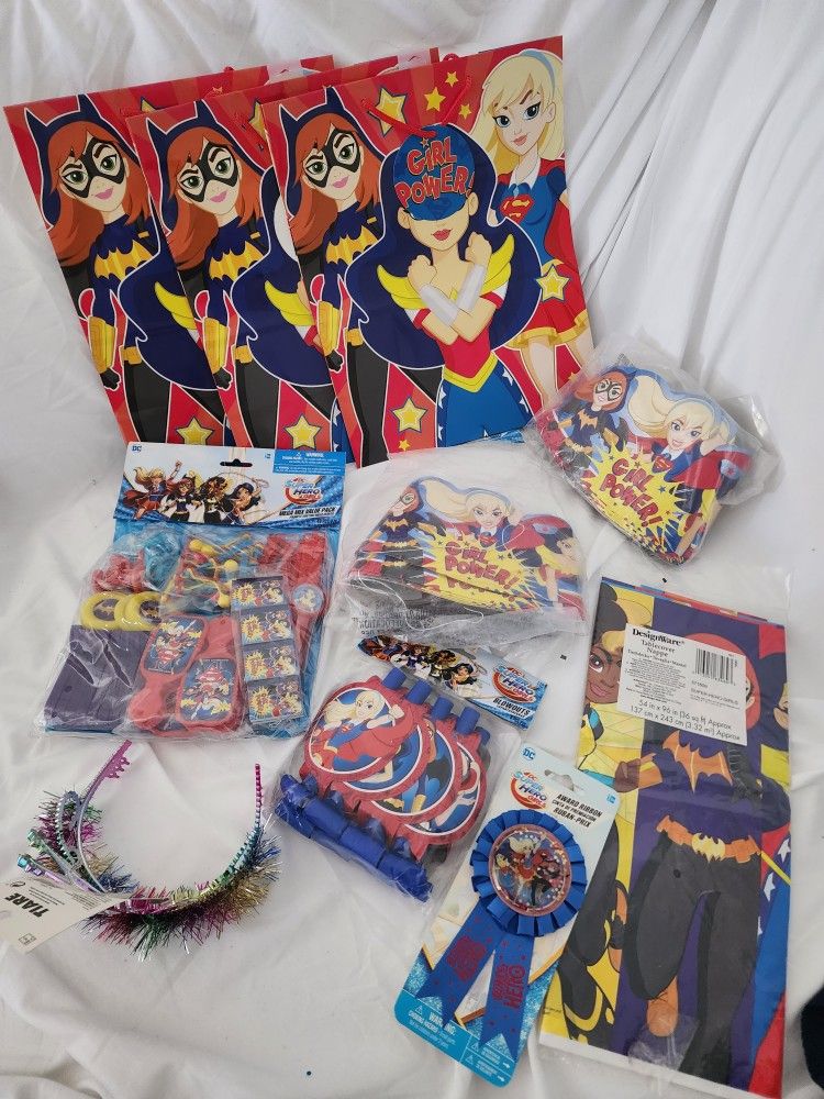DC Super Hero Girls Birthday party supplies