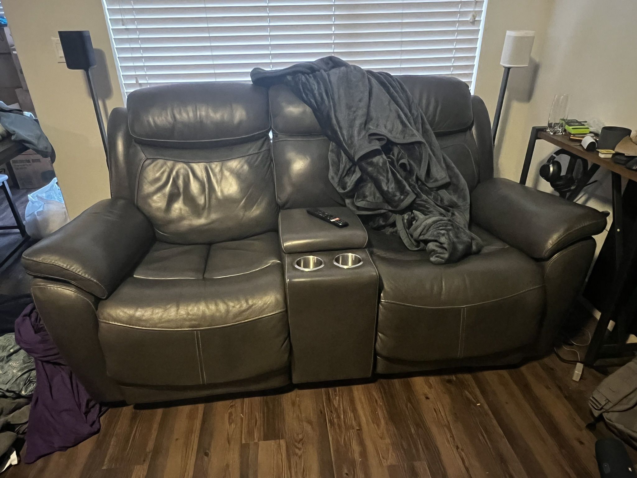 Recliner Couch With power