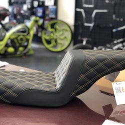 Harley Seat Saddlemen