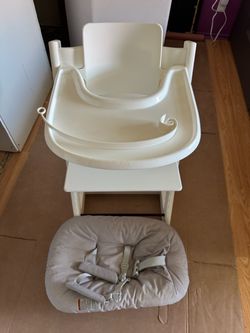 Stokke Tripp Trapp High Chair + Newborn Set