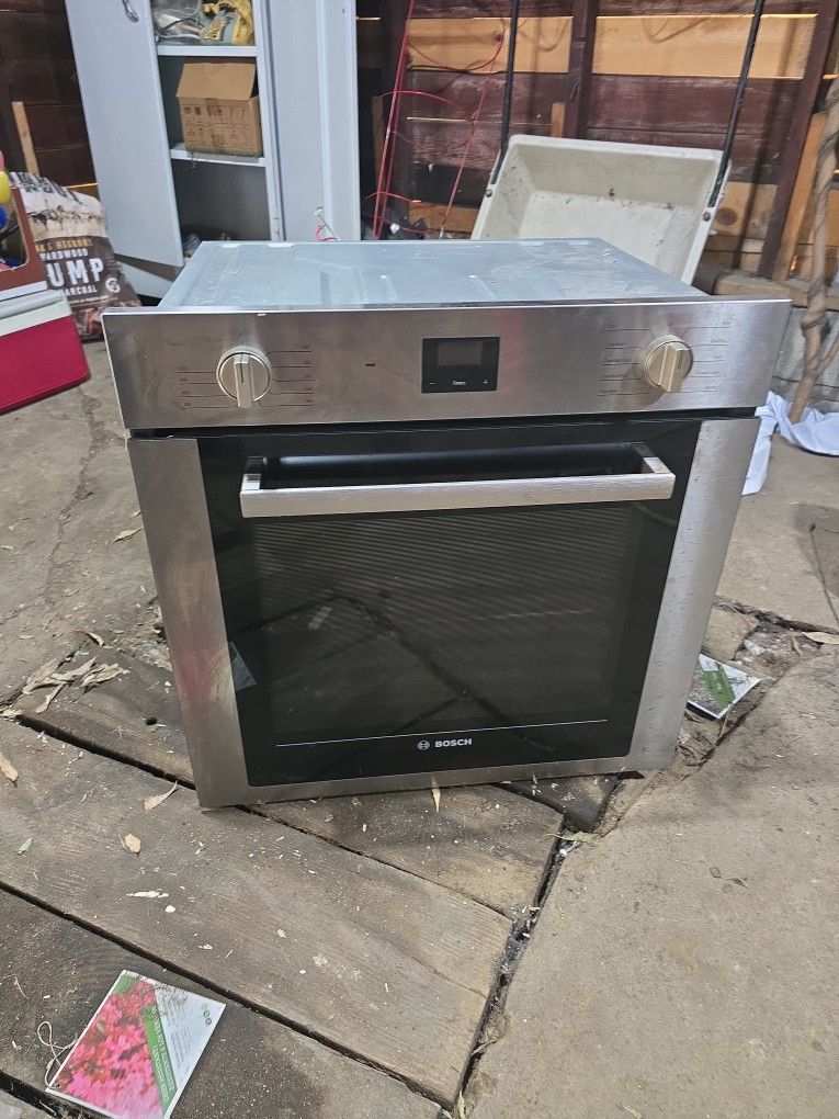 Bosch 500 Series Built-In Wall Oven – Stainless Steel – Convection – Made in Italy