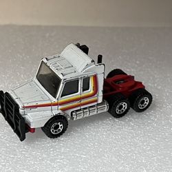 1985 Matchbox Scania Semi-truck   s=190 diecast 1/64