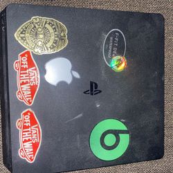Used PS4, Slim, Black