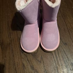 Ugg Boots With Bow 