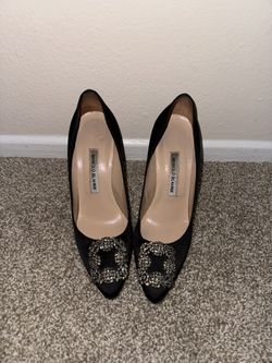 Manolo Blahnik Hangisi Black