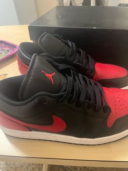 Air Jordan 1 Low Bred Sneakers