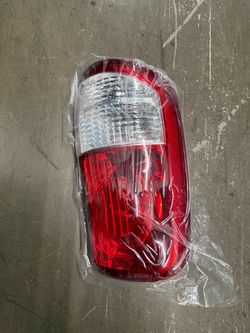 Tail Light Compatible With 2004 2005 2006 Toyota Tundra Passenger Side