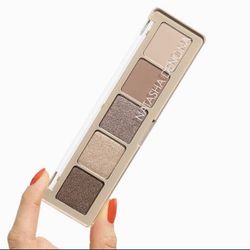 Natasha Denona Hot Topic Palette