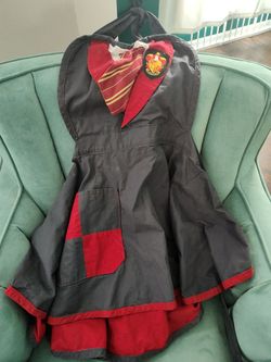 Harry Potter Gryffindor cooking apron.