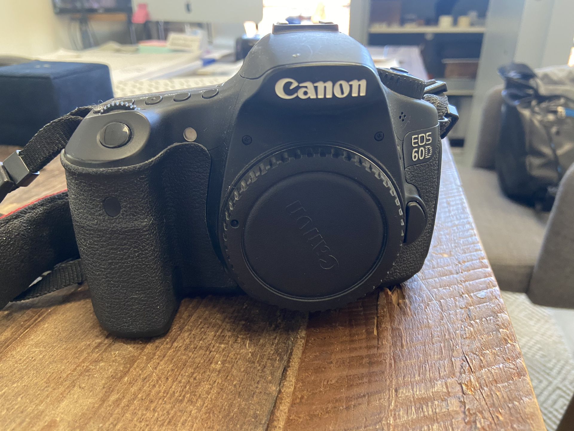 Canon 60d dslr camera not working/for parts