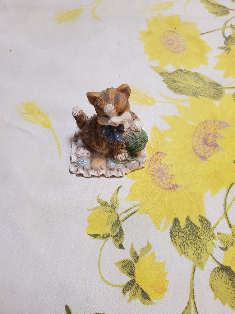 Little Kitten Decorative Paper Weight