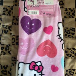 Hello Kitty Valentine’s Day Blanket