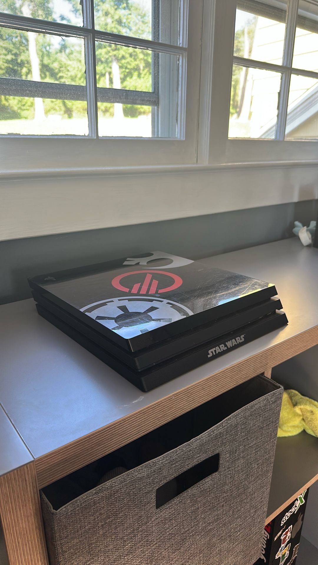 PS4 Pro Star Wars Addition