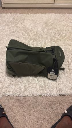 YETI BOOKBAG