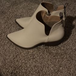 White Boots Snake Strip