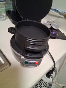 BREAKFAST MAKER  HAMILTON BEACH