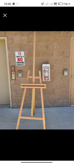 Adjustable Wooden Artist Easel / A-Frame Studio Easel
