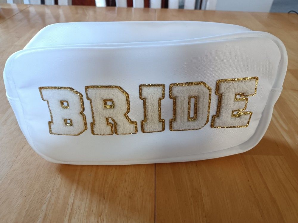 Bridal shower accessories paper parasol, lace fan, flower hair vine, shower quiz game, photo booth props, Bride sash, makeup bag & clutch purse
$20 f