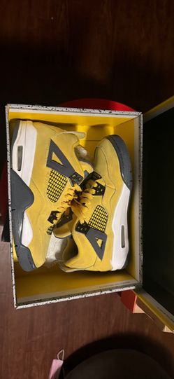 Jordan 4s