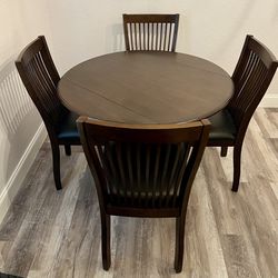 ASHLEY FURNITURE DINING SET / DINING TABLE $200 FIRM