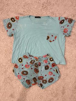 Size 2XL (Loose Size S Fit) Retag Light Blue Donut Themed Sleepwear Set