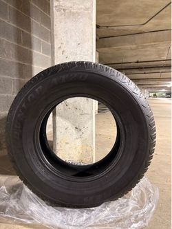 Single Dunlop Grandtrek AT20 Tire - P265/70R17 (90% Tread)